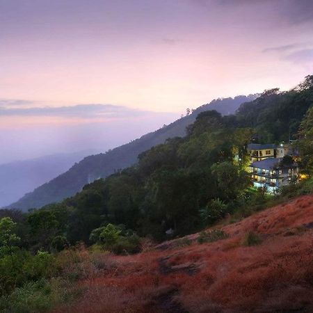 Eagle Mountain Munnar Bed & Breakfast Bagian luar foto